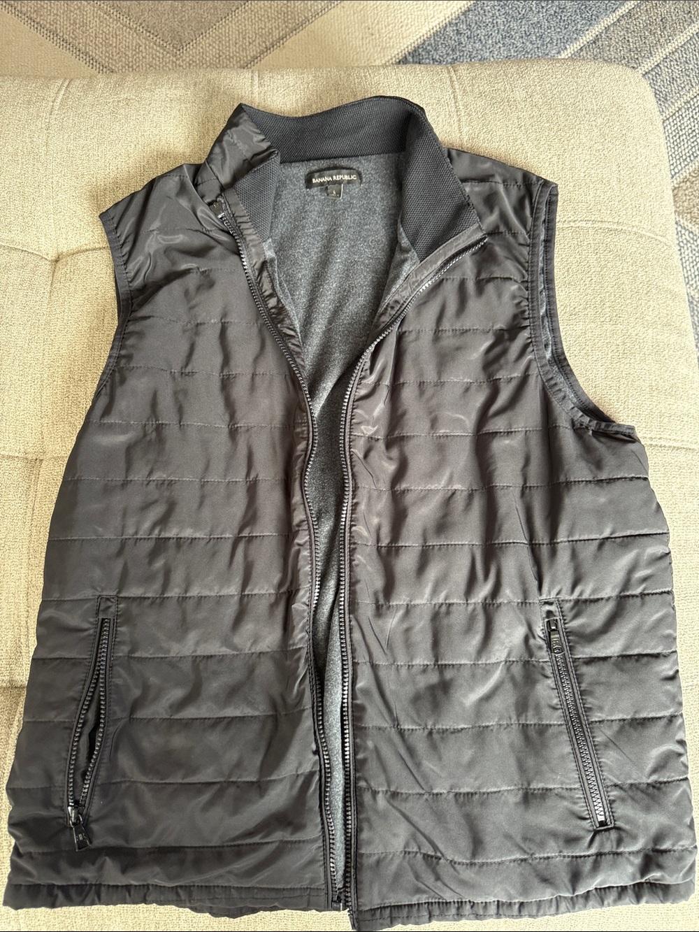 Banana Republic Men's Quilted Black Vest with Zip Pockets and interior pocket